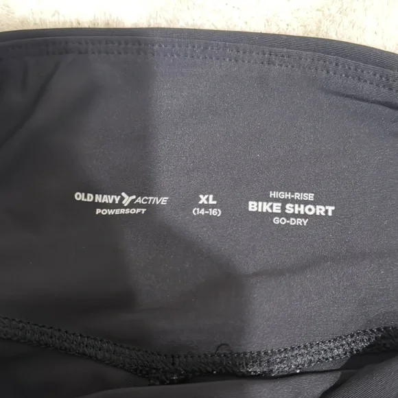 Old Navy Black Performance Shorts kids size XL 14-16 - Picture 2 of 2